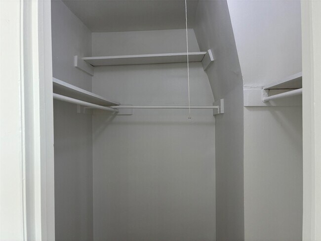 Building Photo - 2687 Marilee Ln