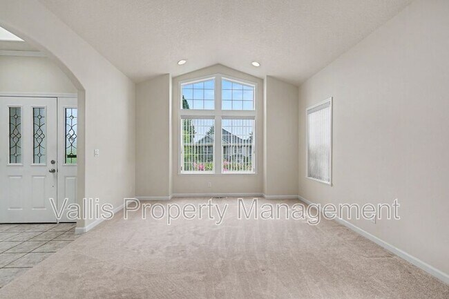 Building Photo - 1441 Ranier Loop NW