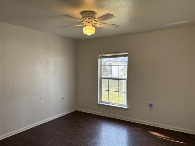 Building Photo - 102 W Elm St