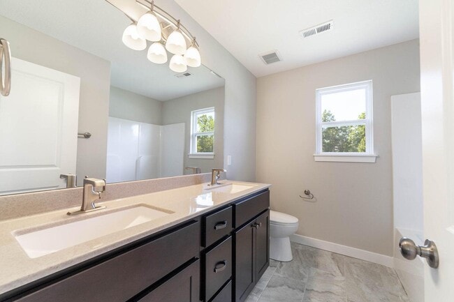 Building Photo - 2124 Brengman Dr