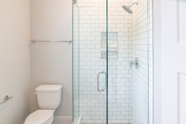 Building Photo - 509 Rosedale Ave E