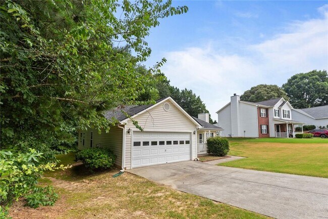 Building Photo - 2510 Fort Daniels Dr NE