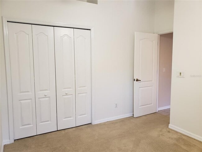 Building Photo - 1612 Sweetwater W Cir