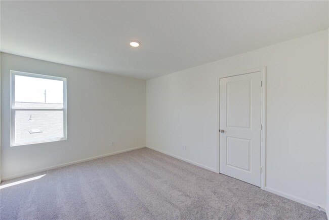 Building Photo - 10207 Purple Daphne Ln