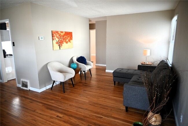 Building Photo - 9510 Lydell Dr