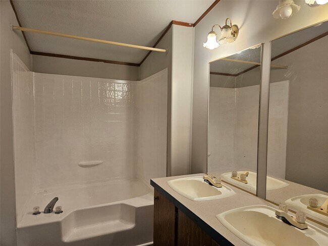 Building Photo - 14225 E Ravine Run