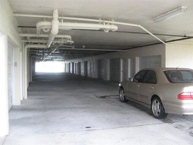 Building Photo - 6475 Shoreline Drive Unit 5302