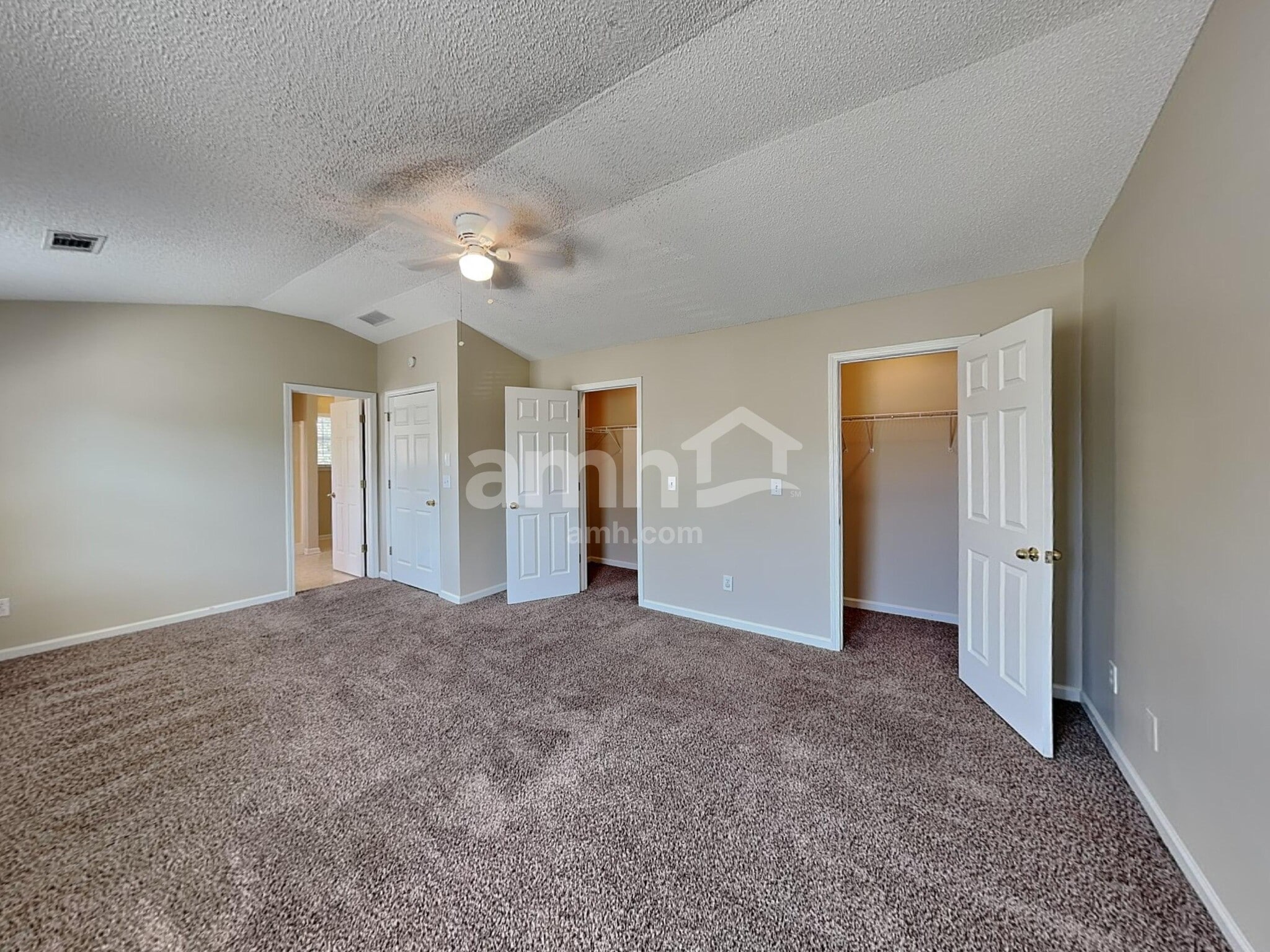 Building Photo - 4020 Angels Dr
