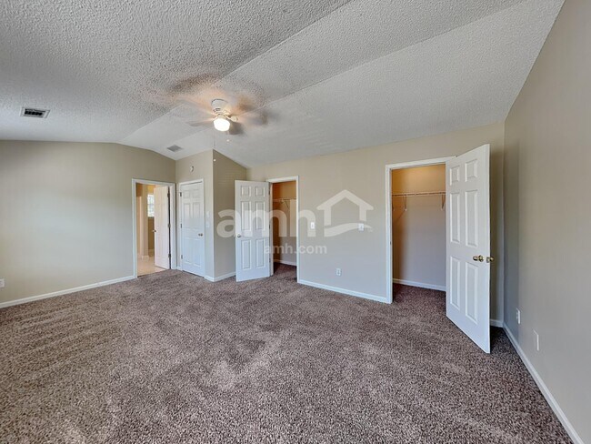 Building Photo - 4020 Angels Dr
