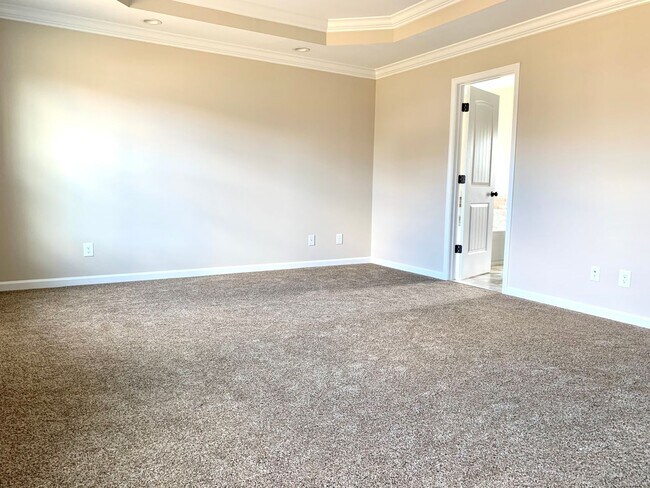 Building Photo - 2002 Jackie Lorraine Drive