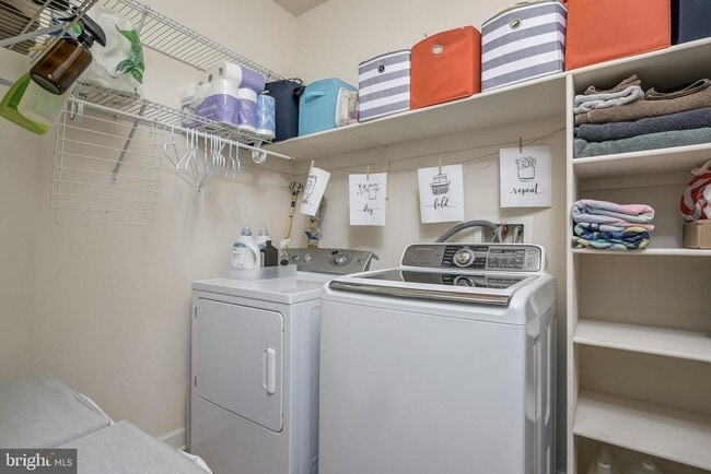 Building Photo - 610 Eden Pl