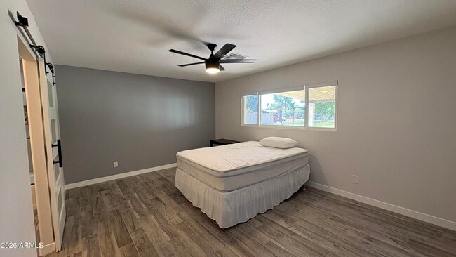 Building Photo - 4422 W Greenway Rd