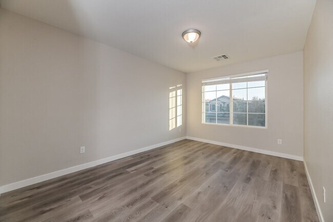 Building Photo - 7376 Cobbhan Dr