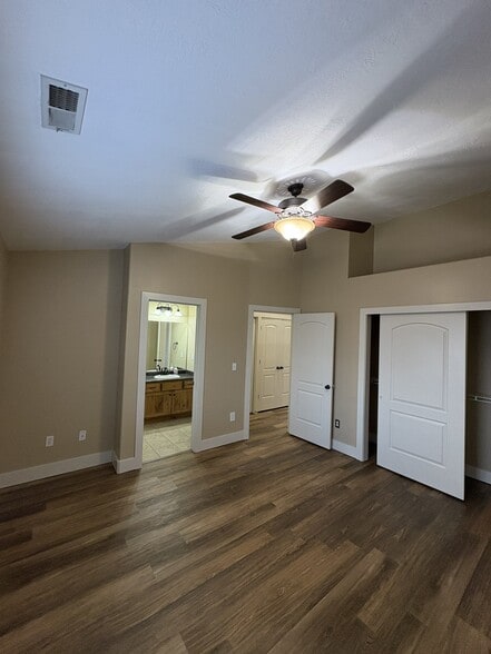 Building Photo - 1165 N 220 W