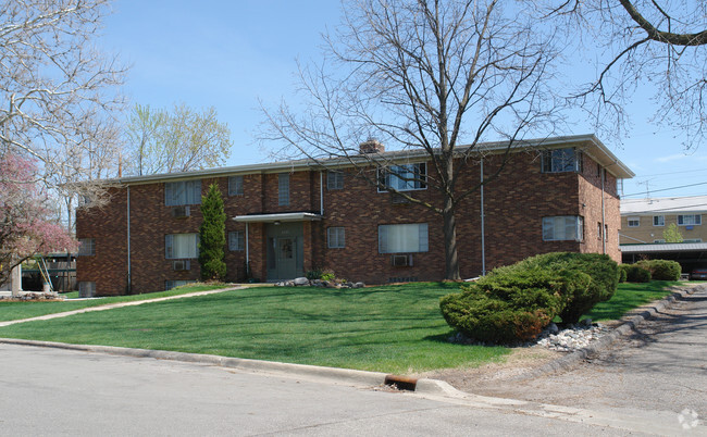 Building Photo - Senate Place Apartments