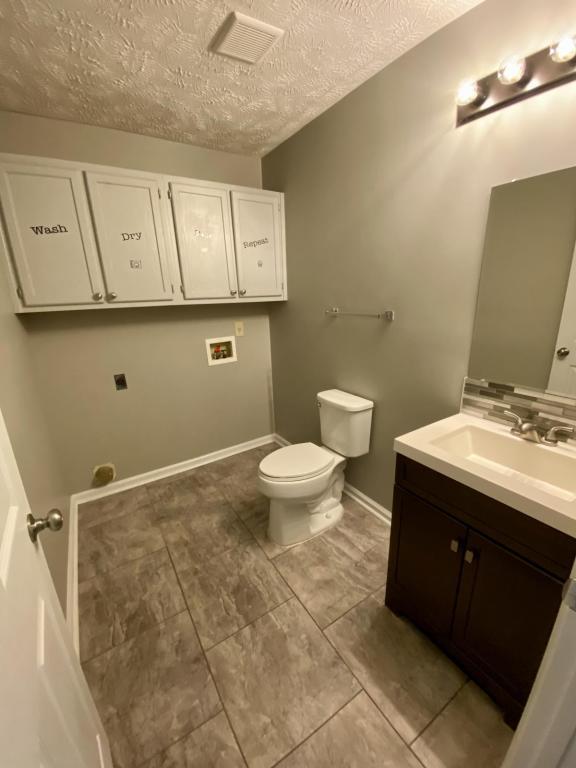 Building Photo - 5821 Conservation Ct