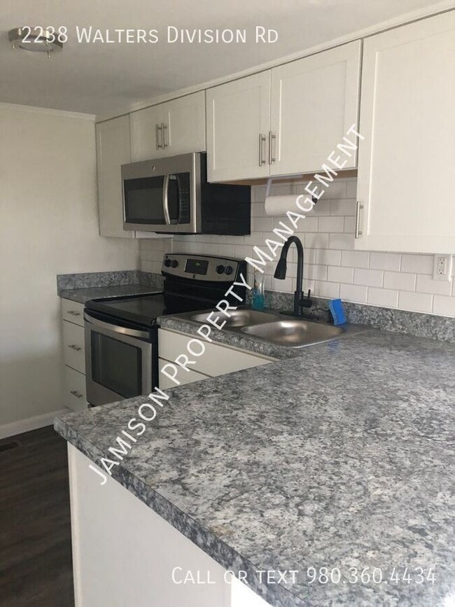 Building Photo - 2238 Walters Division Rd