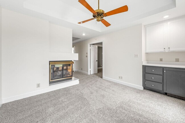Building Photo - 108 Rolling Meadow Dr