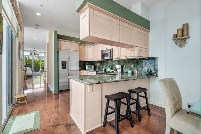 Building Photo - 2115 S Ocean Blvd