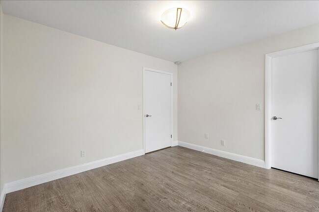 Building Photo - 1590 Buena Vista Ave
