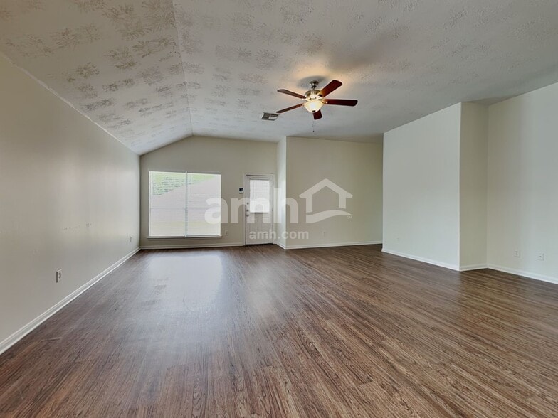 Building Photo - 2543 Fox River Ln