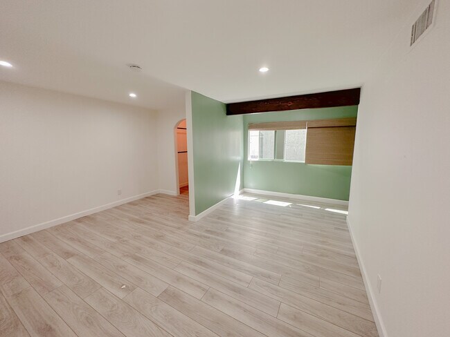 Floorplan - 4251 Duquesne Ave