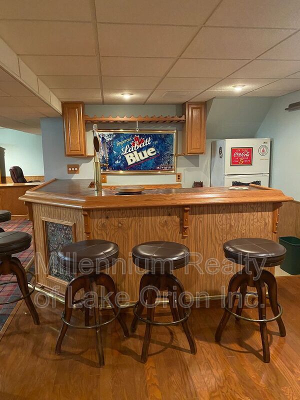 Building Photo - 2493 S Ortonville Rd