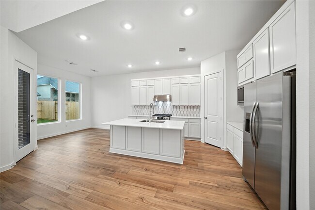 Building Photo - 31218 Anna Mdws Dr