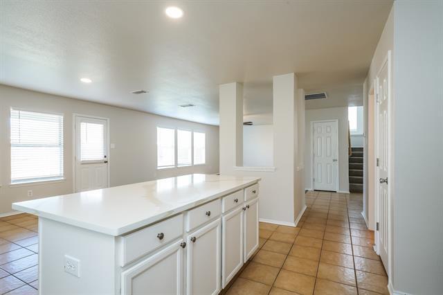 Building Photo - 1513 Kittyhawk Dr