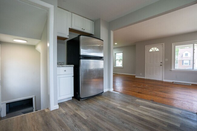 Building Photo - Eastpointe 3 bedroom