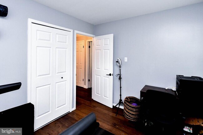 Building Photo - 4105 Yardley Ct