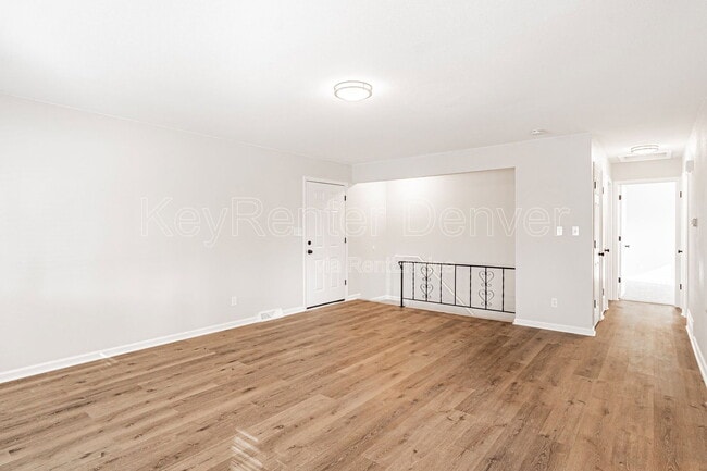 Building Photo - 4762 S Acoma St