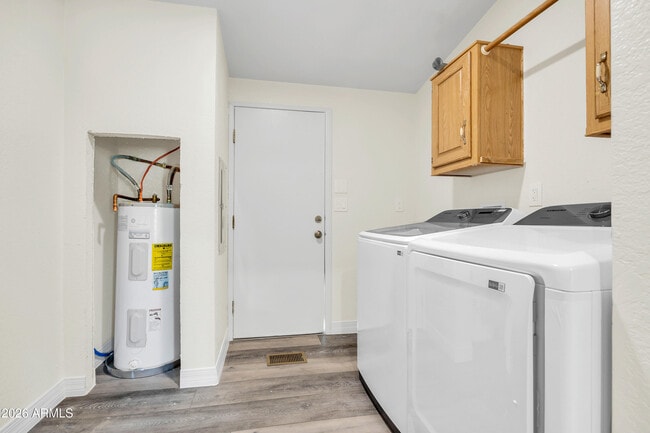 Building Photo - 34380 Cholla Dr