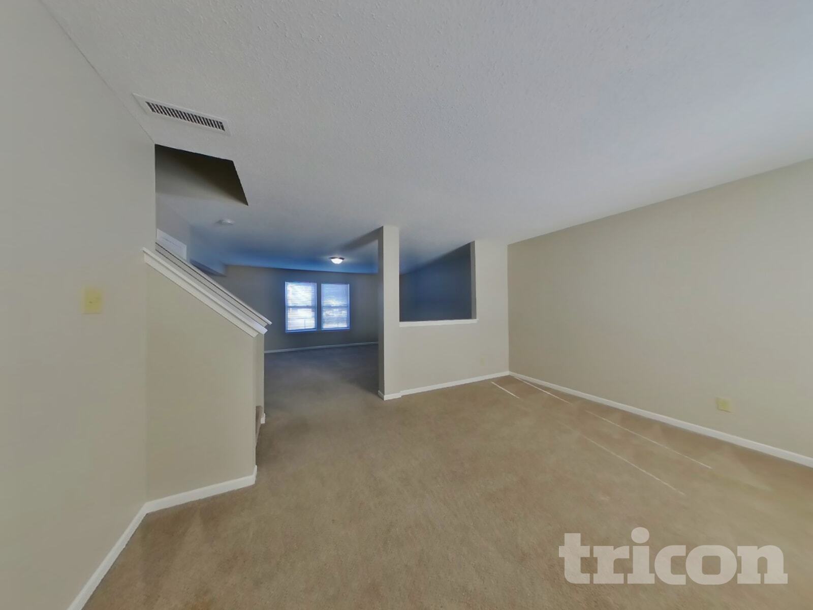 Building Photo - 13460 N Carwood Ct