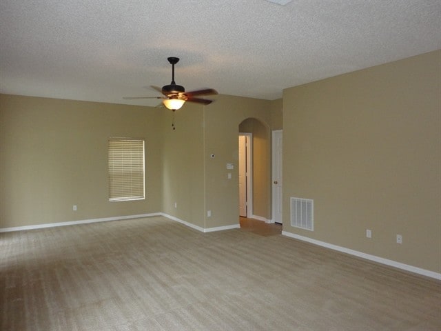 Building Photo - 2512 Holly Pine Cir