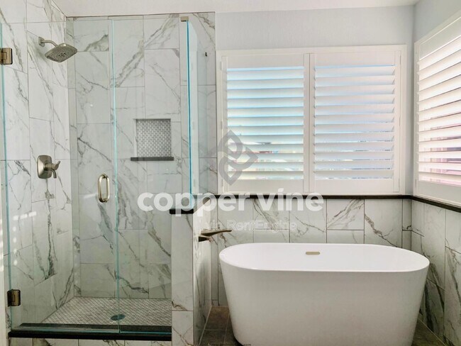 Building Photo - 14487 Jason Dr