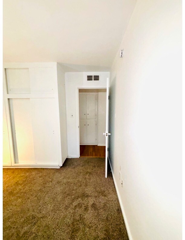 Master bedroom 1 - 8095 Monroe Blvd