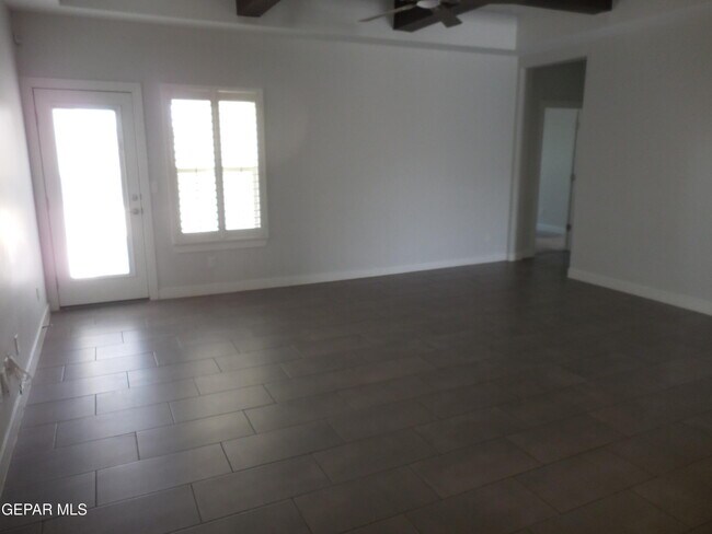 Building Photo - 13425 Emerald Crystal Dr