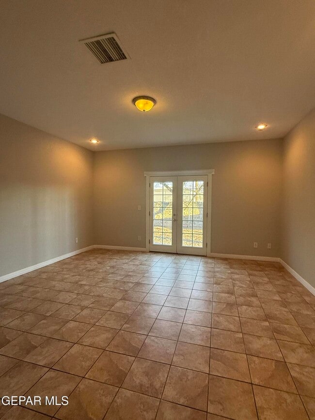 Building Photo - 218 Easter Way