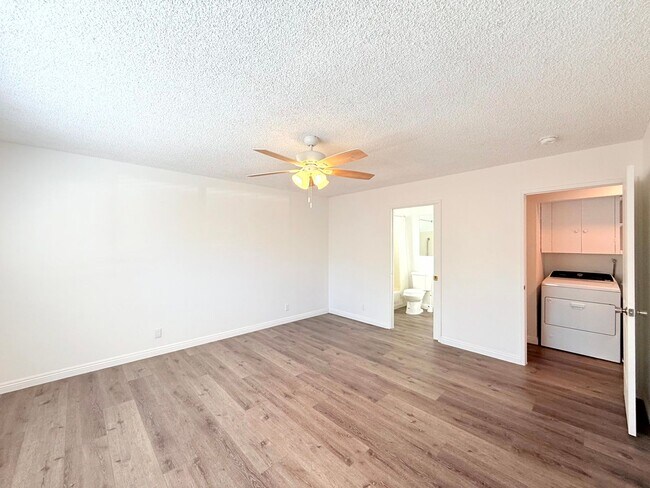 Building Photo - 2506-2508 Norfolk Street