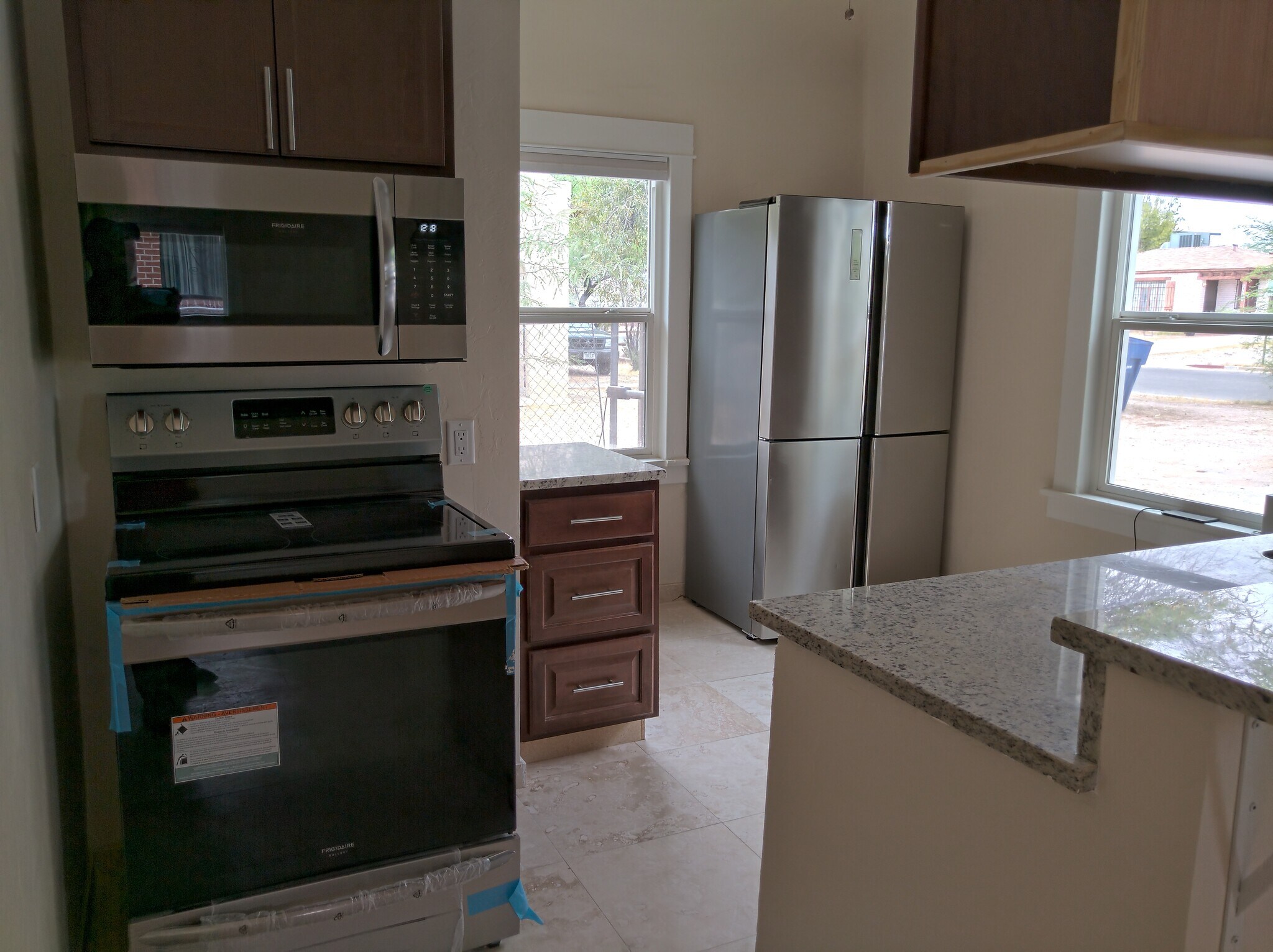 Appliances - 1536 E 8th St