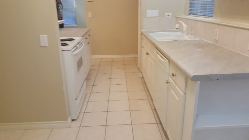 Building Photo - 3251 Rosebank Dr