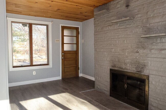 Building Photo - 934 Forder Rd