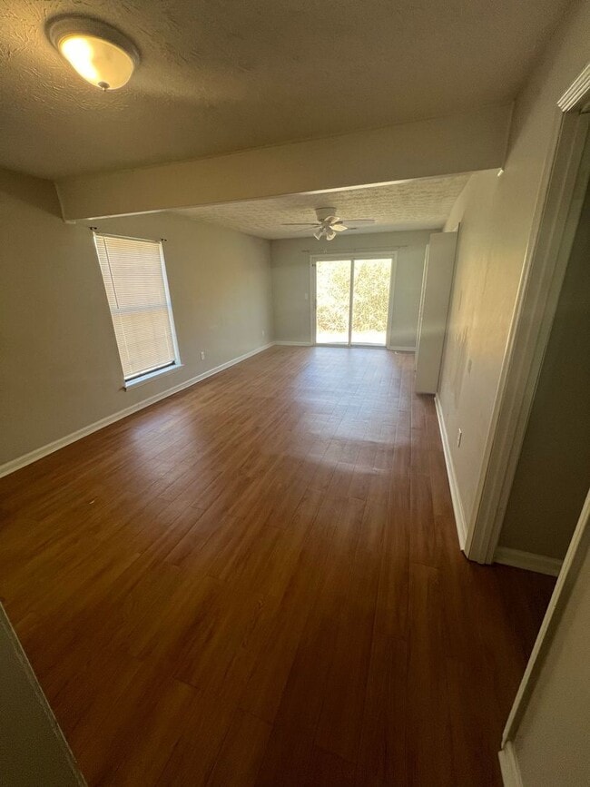 Building Photo - 3028 Dale Ct