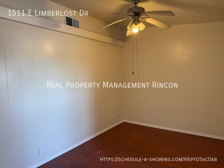 Building Photo - 1511 E Limberlost Dr