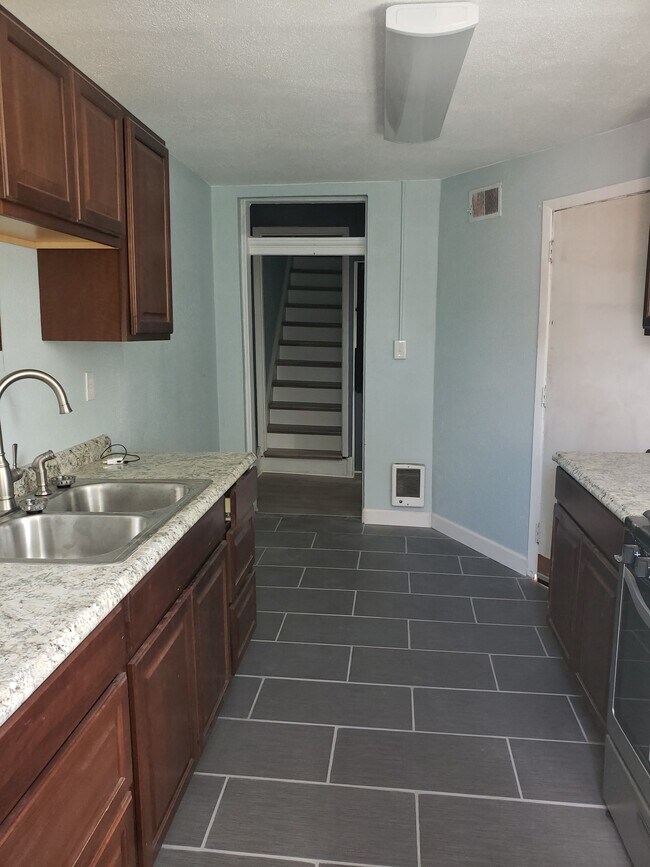 Building Photo - 84 S 15th St