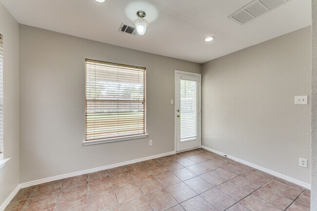 Building Photo - Recently updated home in Pflugerville