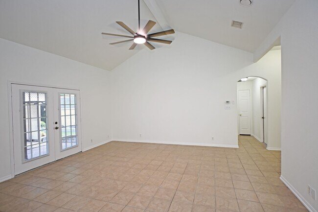 Building Photo - 1131 River Rock