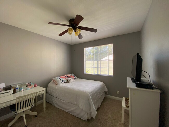 Building Photo - 11598 countryrise Ln
