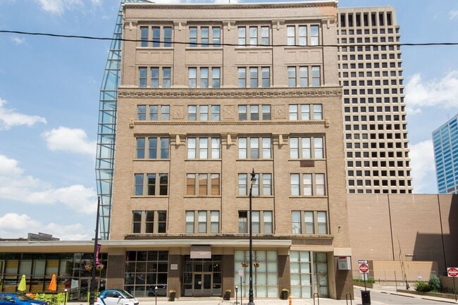 Building Photo - 110 N 3rd St